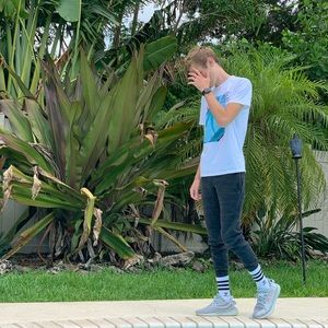 Meet your Posher, Chris